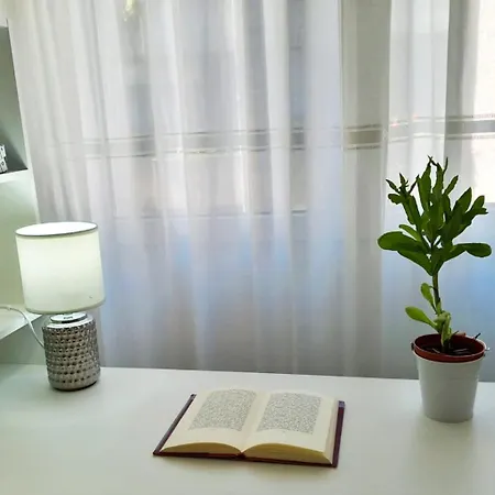 Apartment Holiba, Breixo , Amplio Piso Con Buena Ubicacion Baiona
