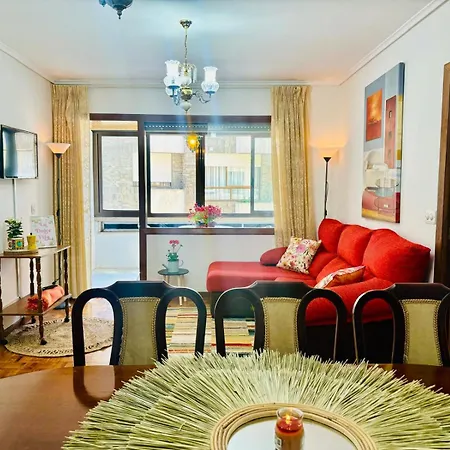 Apartment Holiba, Breixo , Amplio Piso Con Buena Ubicacion Baiona
